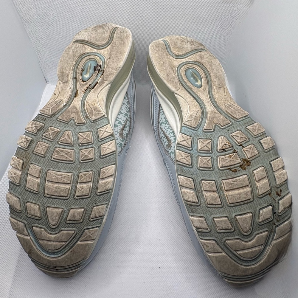 Women's Light blue and White Nike Sneakers - Picture 7 of 8